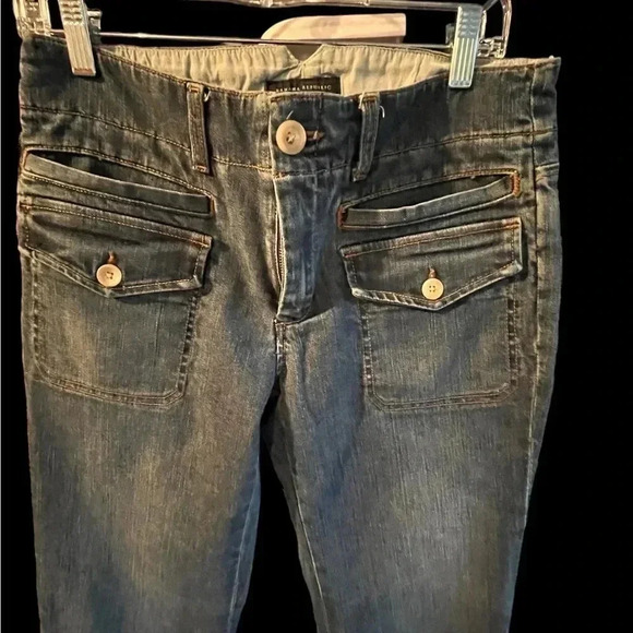 ~Banana Republic~ Jeans - Size 8 - Picture 2 of 5